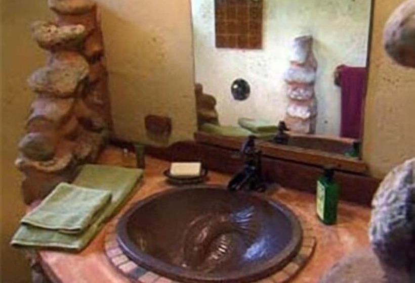 اتاق استاندارد, Tingalaya's Retreat