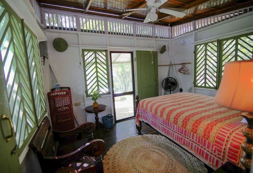 اتاق استاندارد, Tingalaya's Retreat