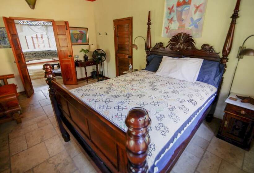 اتاق استاندارد, Tingalaya's Retreat