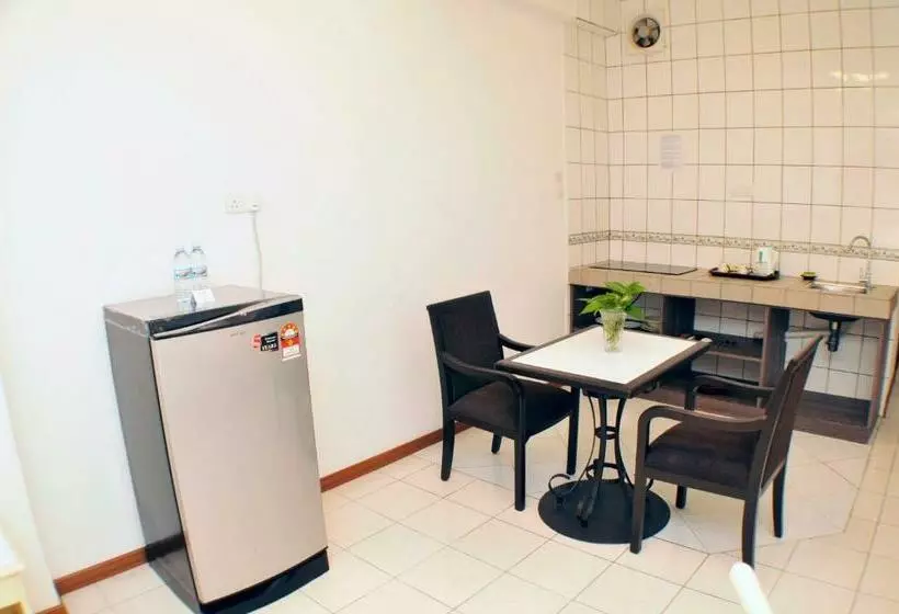 スタンダードスタジオ, Promenade Service Apartments