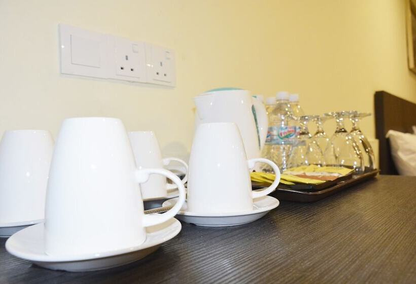 Quarto Familiar, Promenade Service Apartments