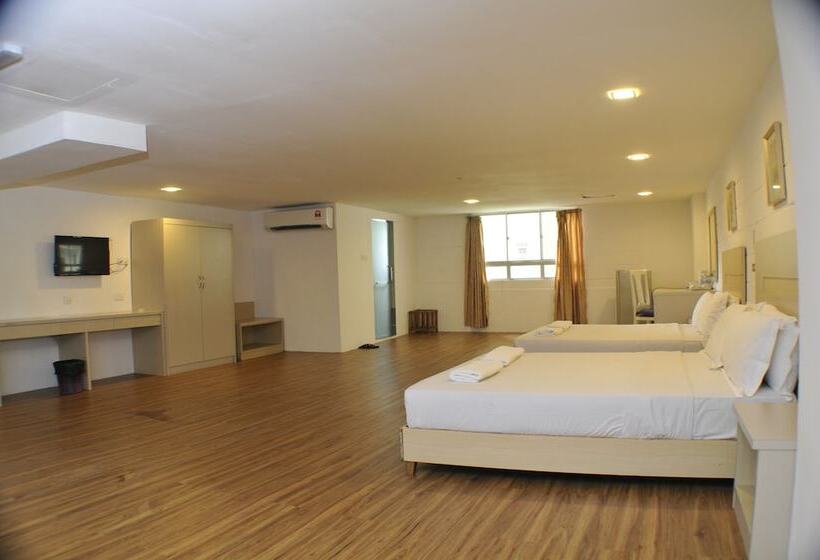 חדר משפחתי, Promenade Service Apartments