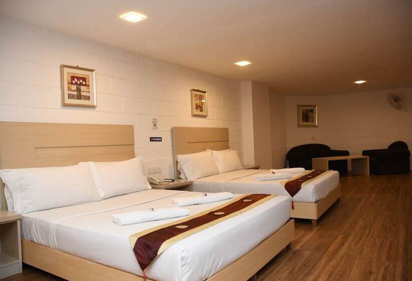 Quarto Familiar, Promenade Service Apartments