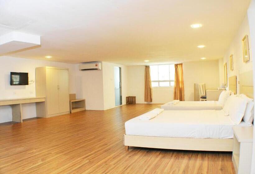 Quarto Familiar, Promenade Service Apartments