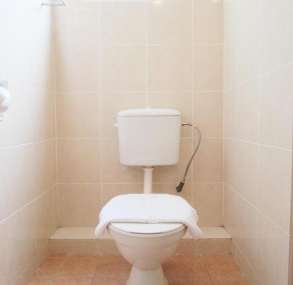 Quarto Familiar, Promenade Service Apartments