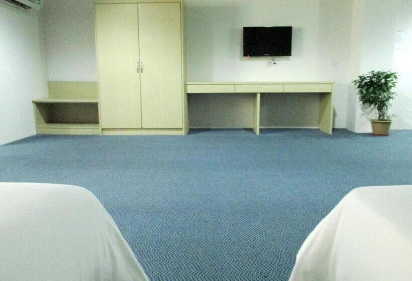 Quarto Familiar, Promenade Service Apartments