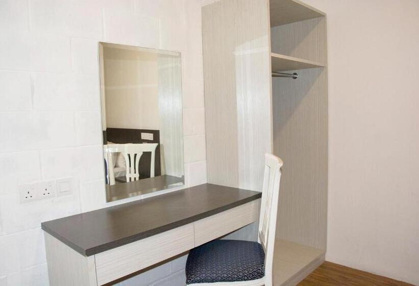 Quarto Familiar Deluxe, Promenade Service Apartments