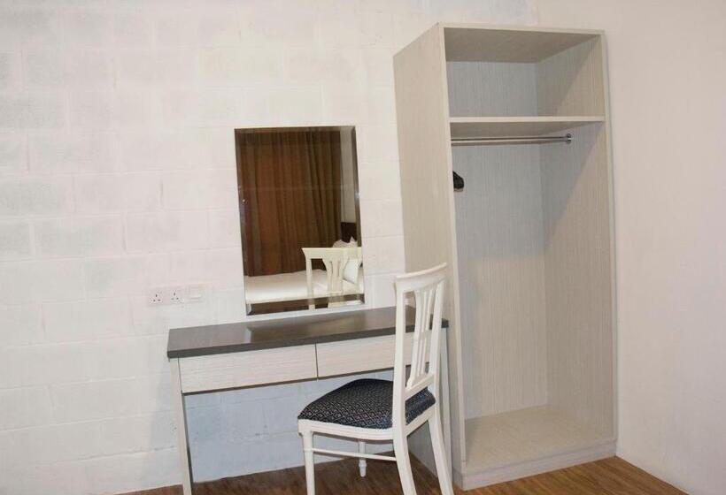 Quarto Familiar Deluxe, Promenade Service Apartments