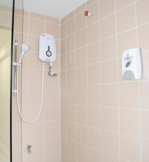 Quarto Familiar Deluxe, Promenade Service Apartments