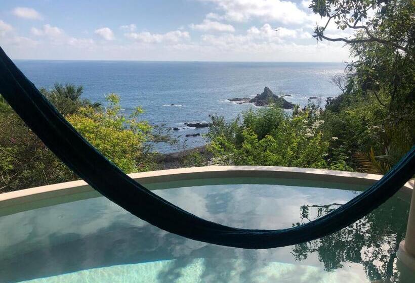 سوئیت با تخت بزرگ, Zoa Hotel Adults Only