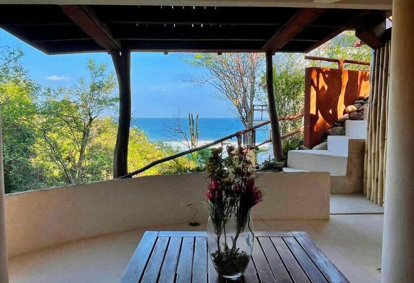 سوییت جونیور, Zoa Hotel Adults Only