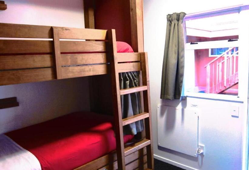 מיטה בחדר משותף, Haka House Taupo