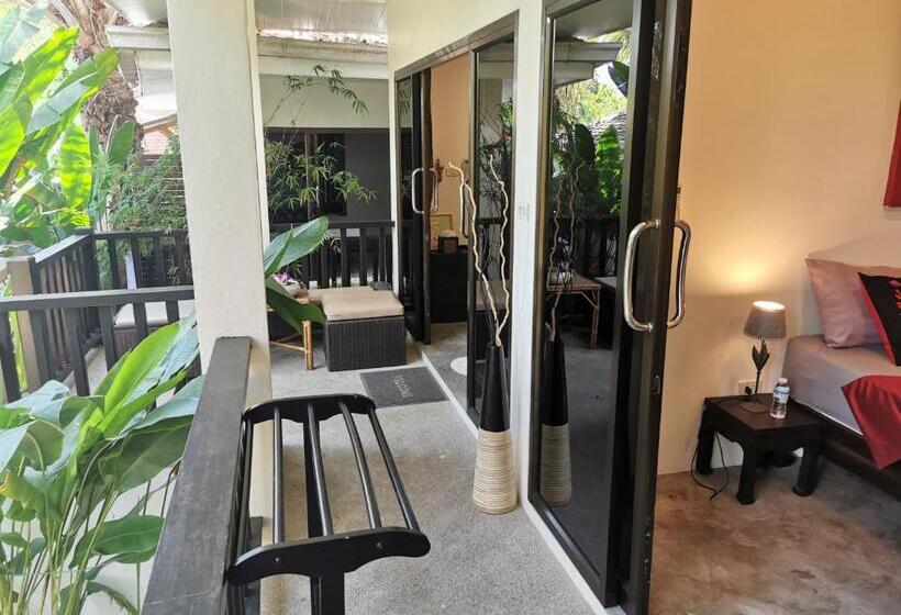 Quarto Deluxe, Baan Sukreep Resort