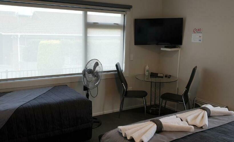 Студия Стандарт, Barrington House Taupo