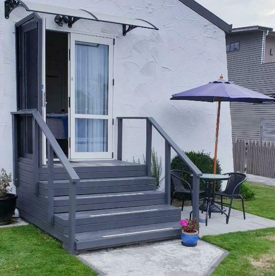 スタンダードスタジオ, Barrington House Taupo