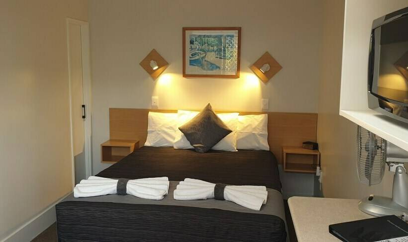 スタンダードスタジオ, Barrington House Taupo