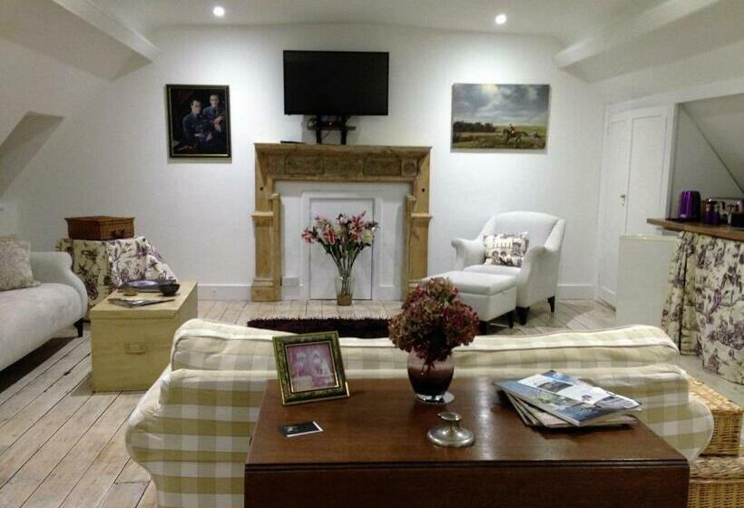 带1个卧室的顶楼公寓, Prince Hill House