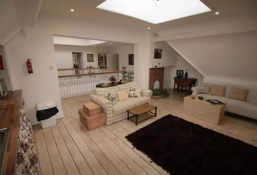 1ベッドルームペントハウスアパート, Prince Hill House