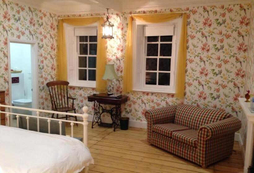 豪华园景房, Prince Hill House