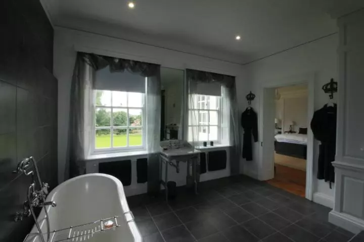 デラックスルーム, Prince Hill House