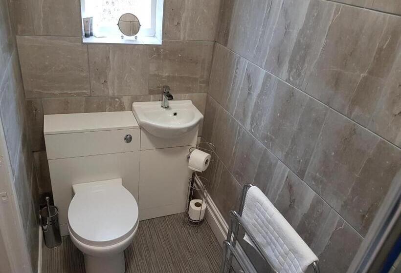 غرفة عائلية, The Craigside