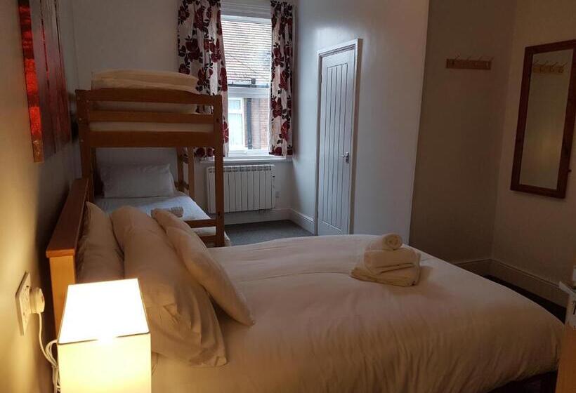 غرفة عائلية, The Craigside