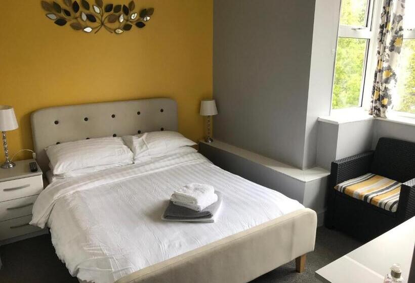 غرفة قياسية, The Craigside