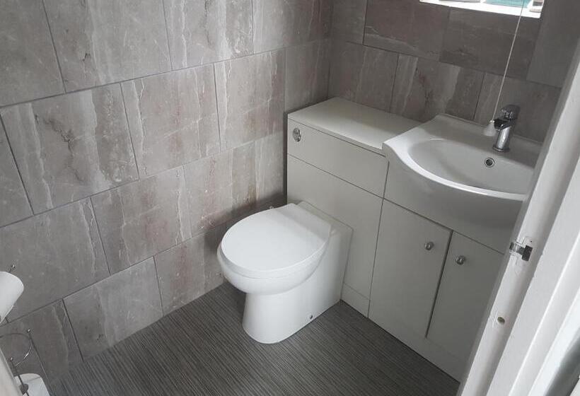 غرفة قياسية, The Craigside