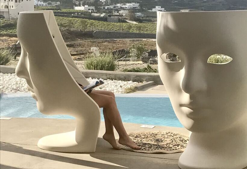 ویلای یک اتاق خوابه با استخر شنا, Christou Estate