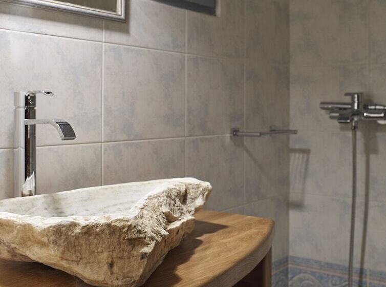 ویلای 3 خوابه با استخر, Christou Estate