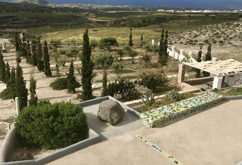 ویلای 3 خوابه با استخر, Christou Estate