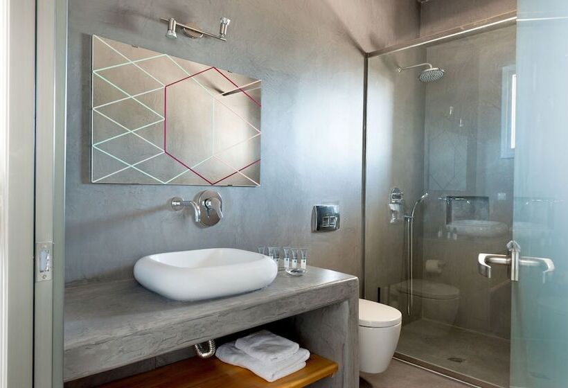 اتاق استاندارد, Christou Estate