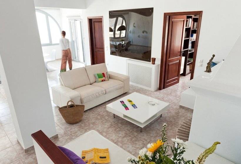 ویلای 3 خوابه با استخر, Christou Estate