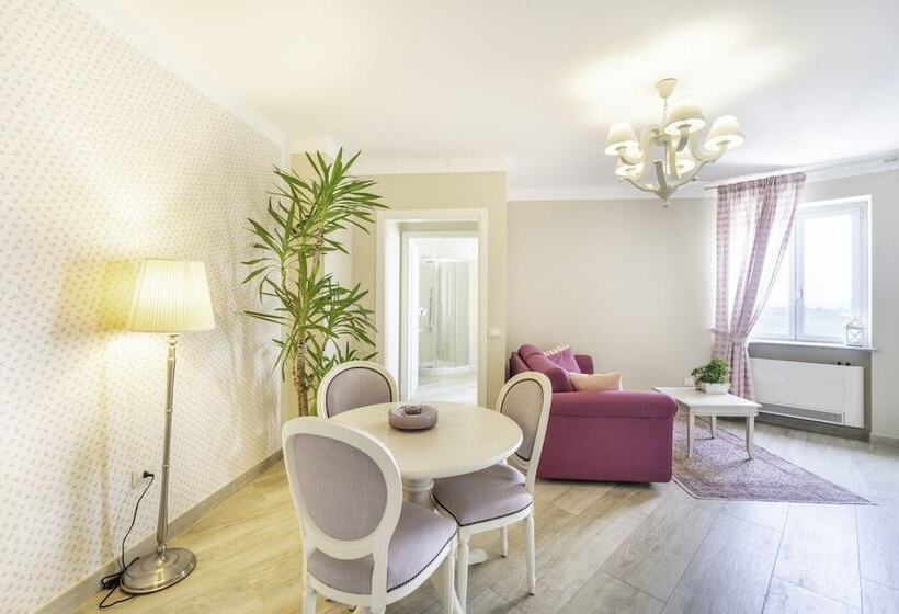 Люкс с Балконом, Borgo Vecchio Locanda Di Charme