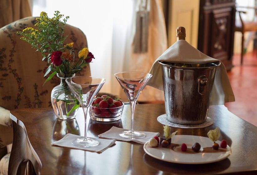 Номер Deluxe, Castello Di Guarene