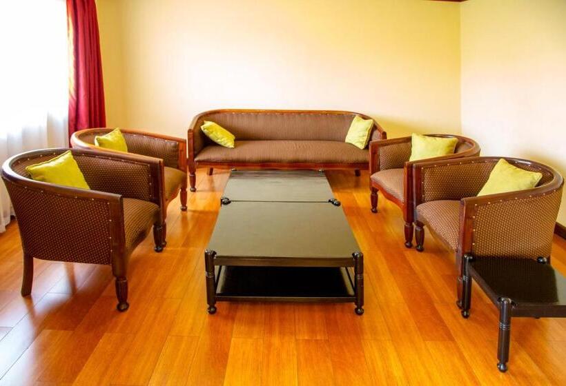 ویلای 3 خوابه, Golf Course