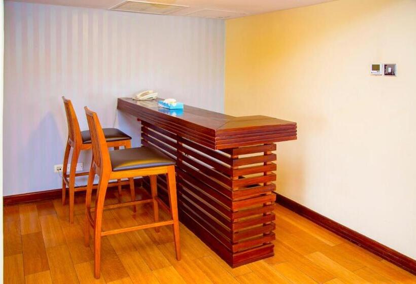 ویلای 3 خوابه, Golf Course