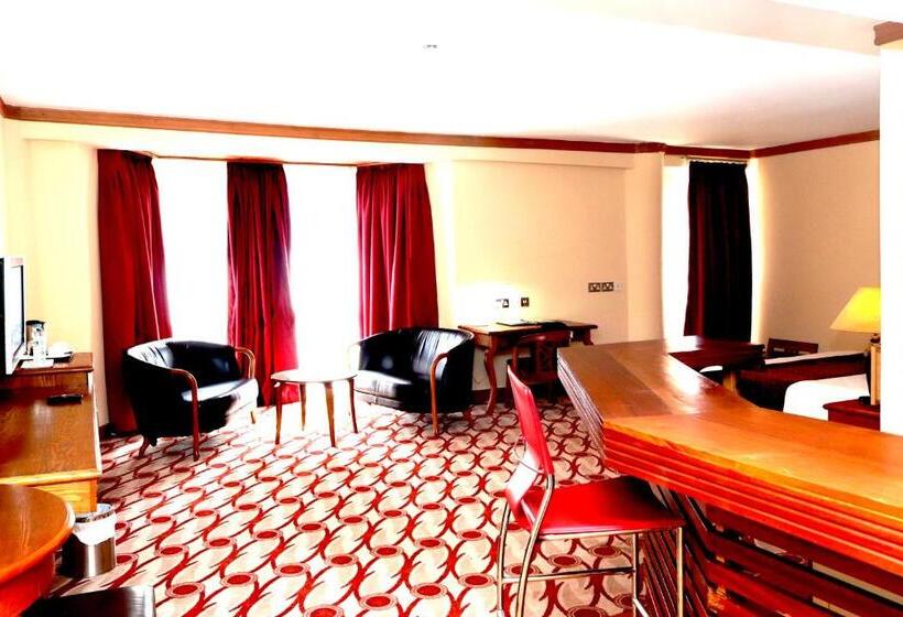 اتاق سوپریور, Golf Course