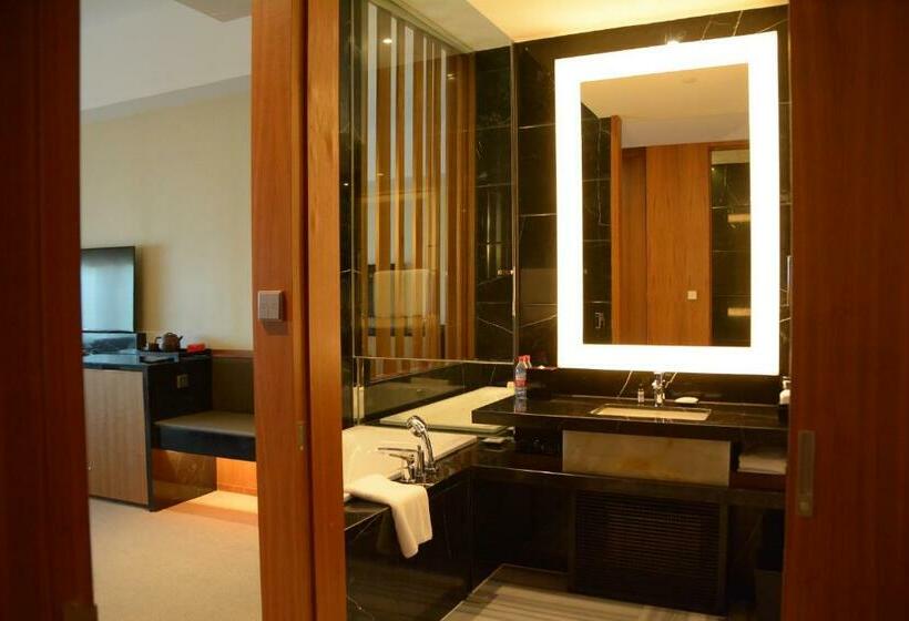 Club Room King Bed, Hyatt Regency, Changchun