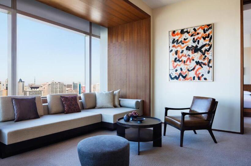 Deluxe Suite King Bed, Hyatt Regency, Changchun