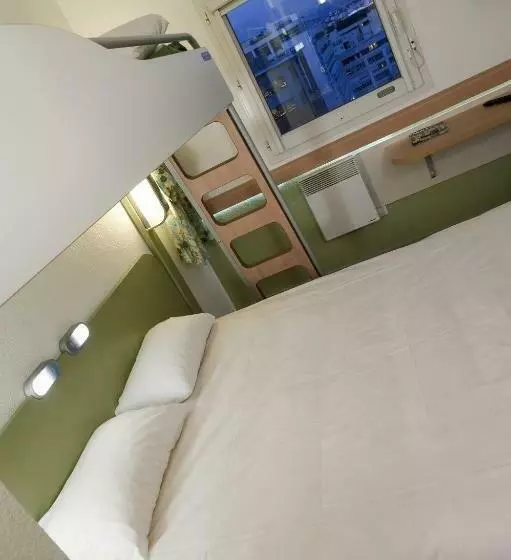 اتاق استاندارد با تخت‌های تاشو, Ibis Budget Perigueux