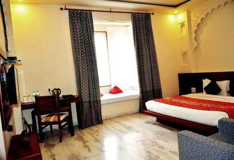 デラックスルーム, Jüsta Brij Bhoomi Resort, Nathdwara
