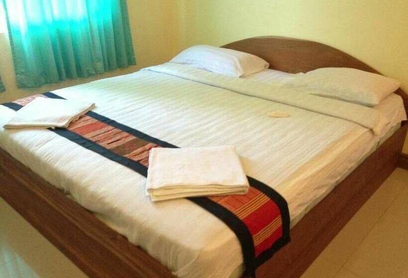 חדר דלוקס, Lankham