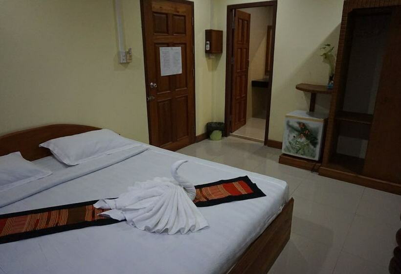 חדר דלוקס, Lankham