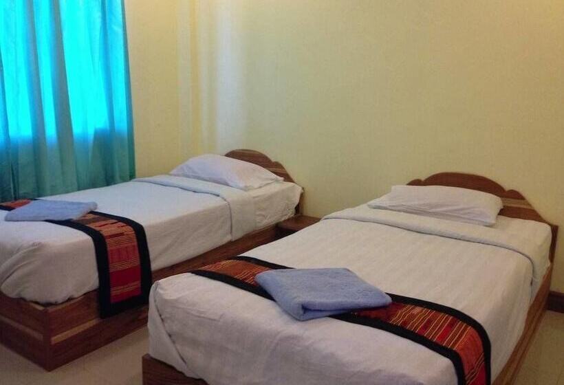 חדר דלוקס, Lankham