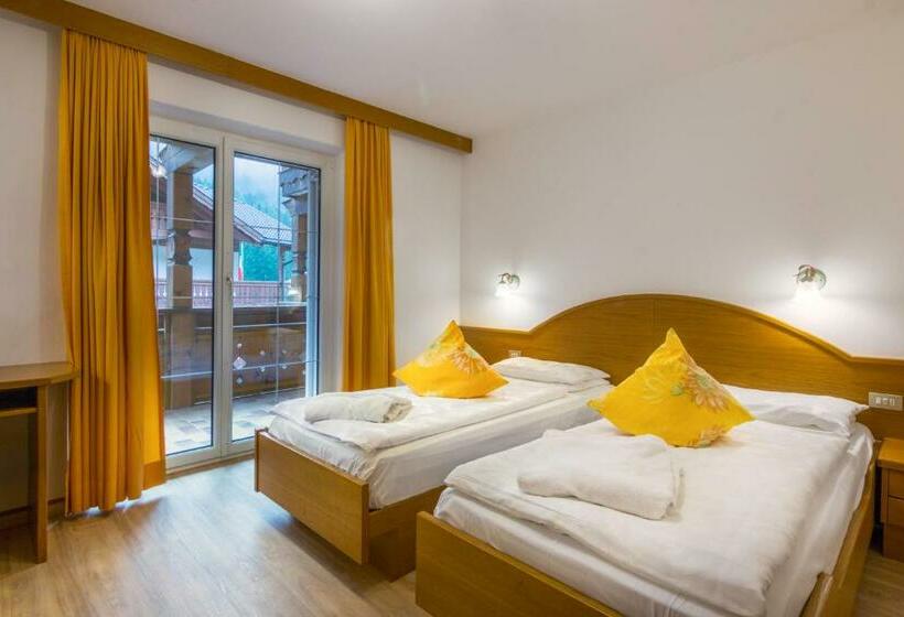 חדר סטנדרט עם מרפסת, Ramon