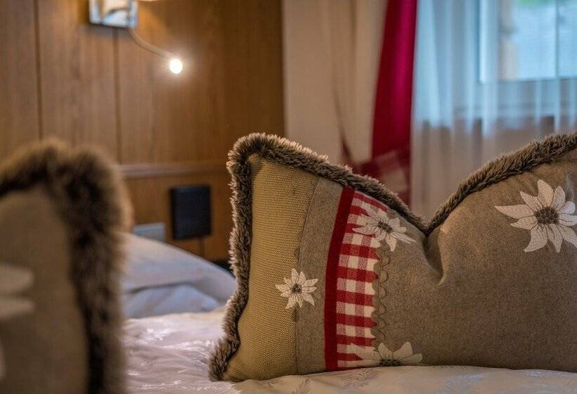 חדר סטנדרט עם מרפסת, Ramon