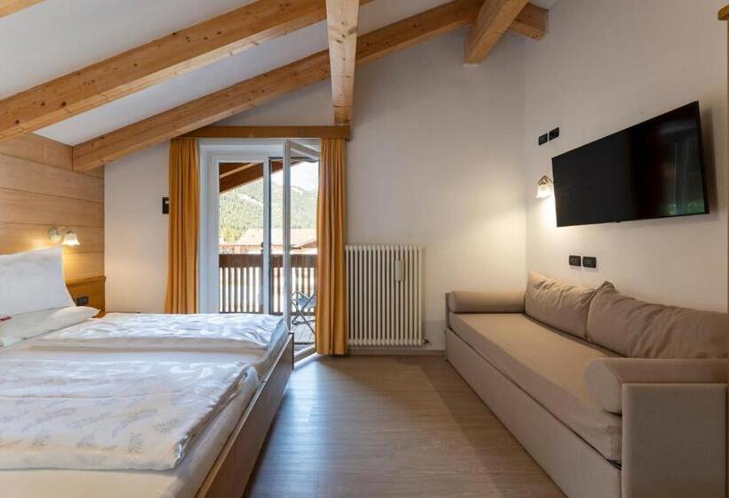 חדר סופריור, Ramon