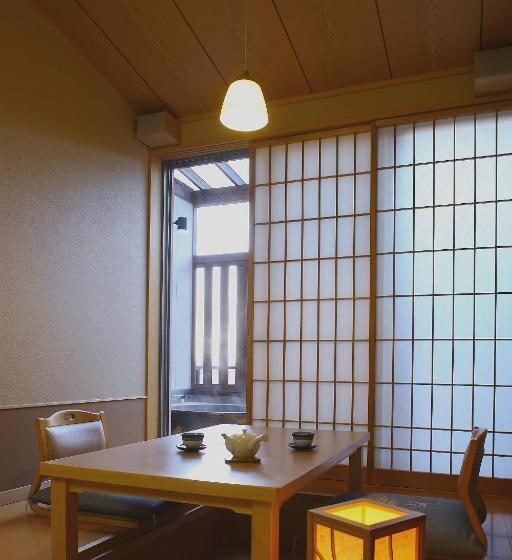 スタンダードルーム, Senpokaku