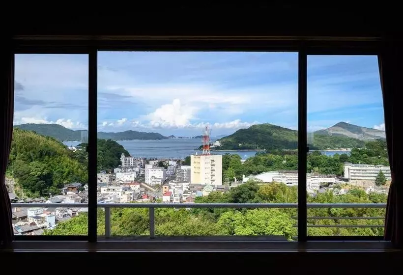 ファミリールーム, Senpokaku